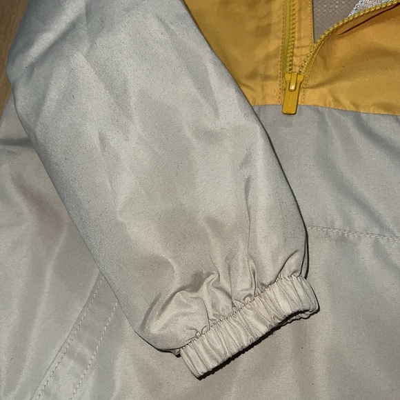 Old Navy Toddler Color-Block Hooded 1/4-Zip Pullover Windbreaker Jacket (Unisex) - Picture 5 of 8